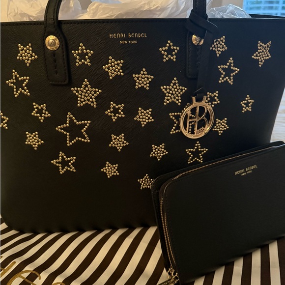 *READ DESC* Henri Bendel Customer App Giveaway With Beauty Bundle Purchase - Picture 3 of 13